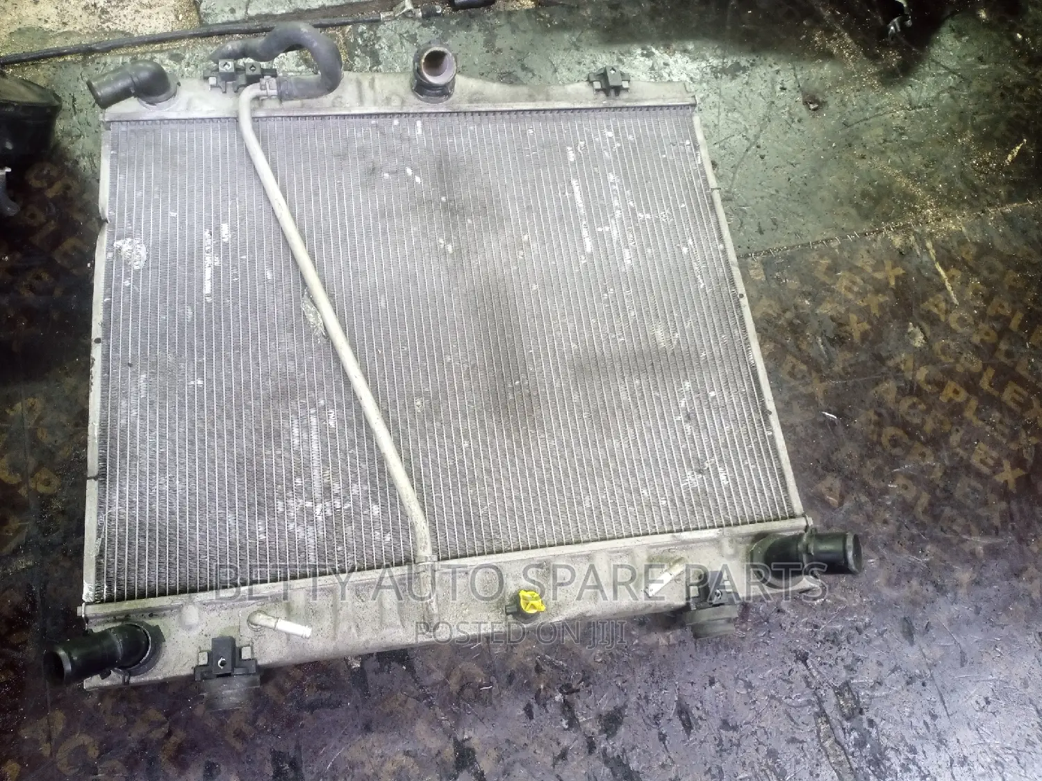 Toyota 7 L 1 Kd Radiator