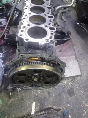 Toyota Hiace 7 L Half Engine 1kd