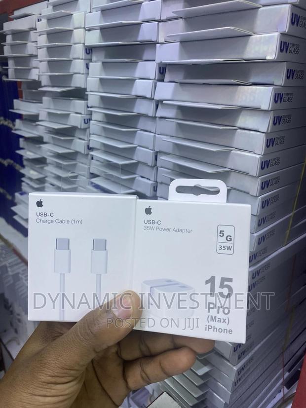 Apple iPhone 15 /15 Pro/15 Pro Max 35w Fast Charger - main view