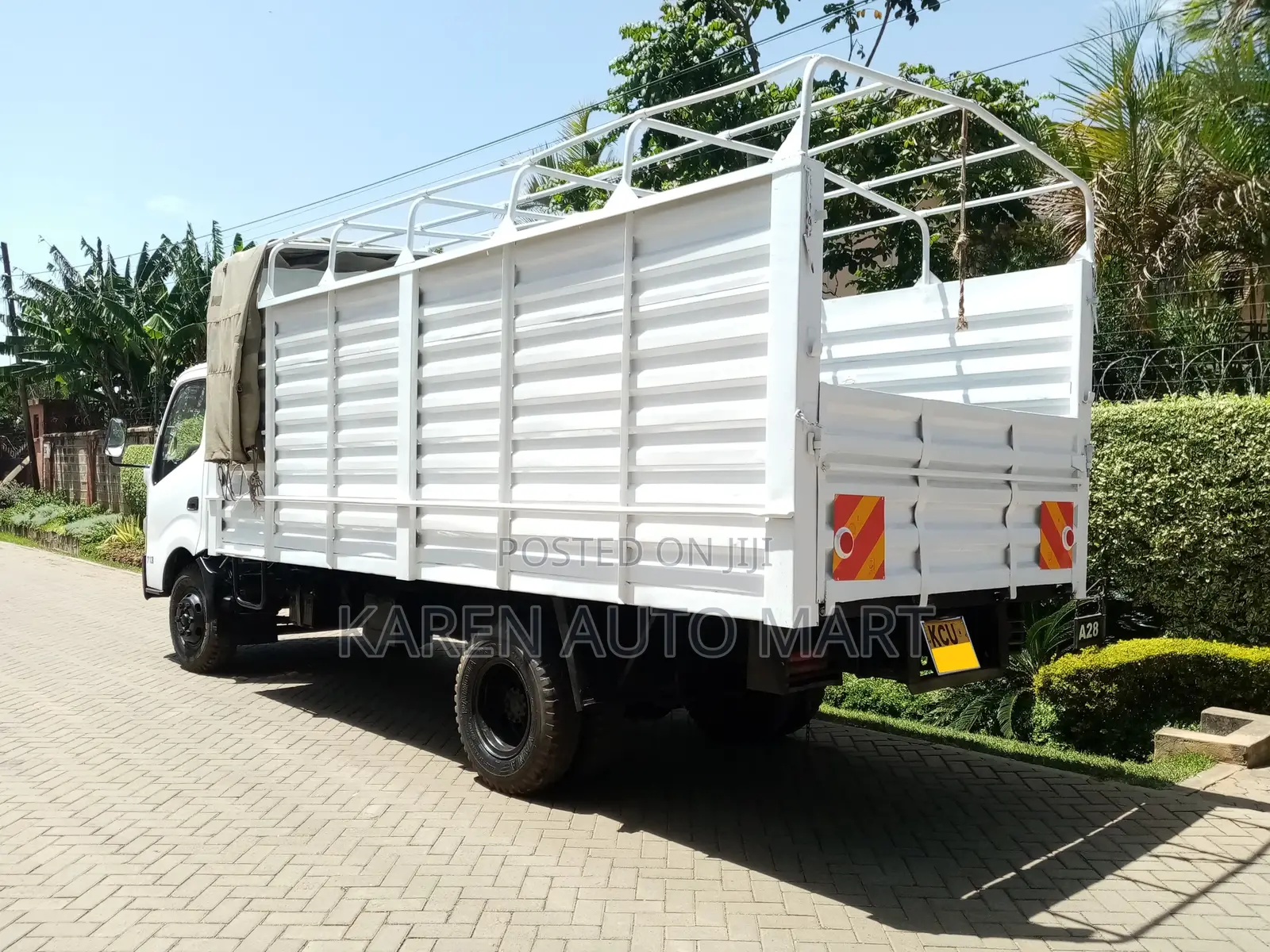 Hino Dutro