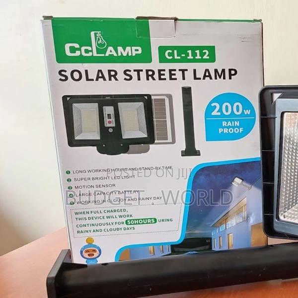 Water /Rainproof 200 Wats Solar Seecuriy Street Light