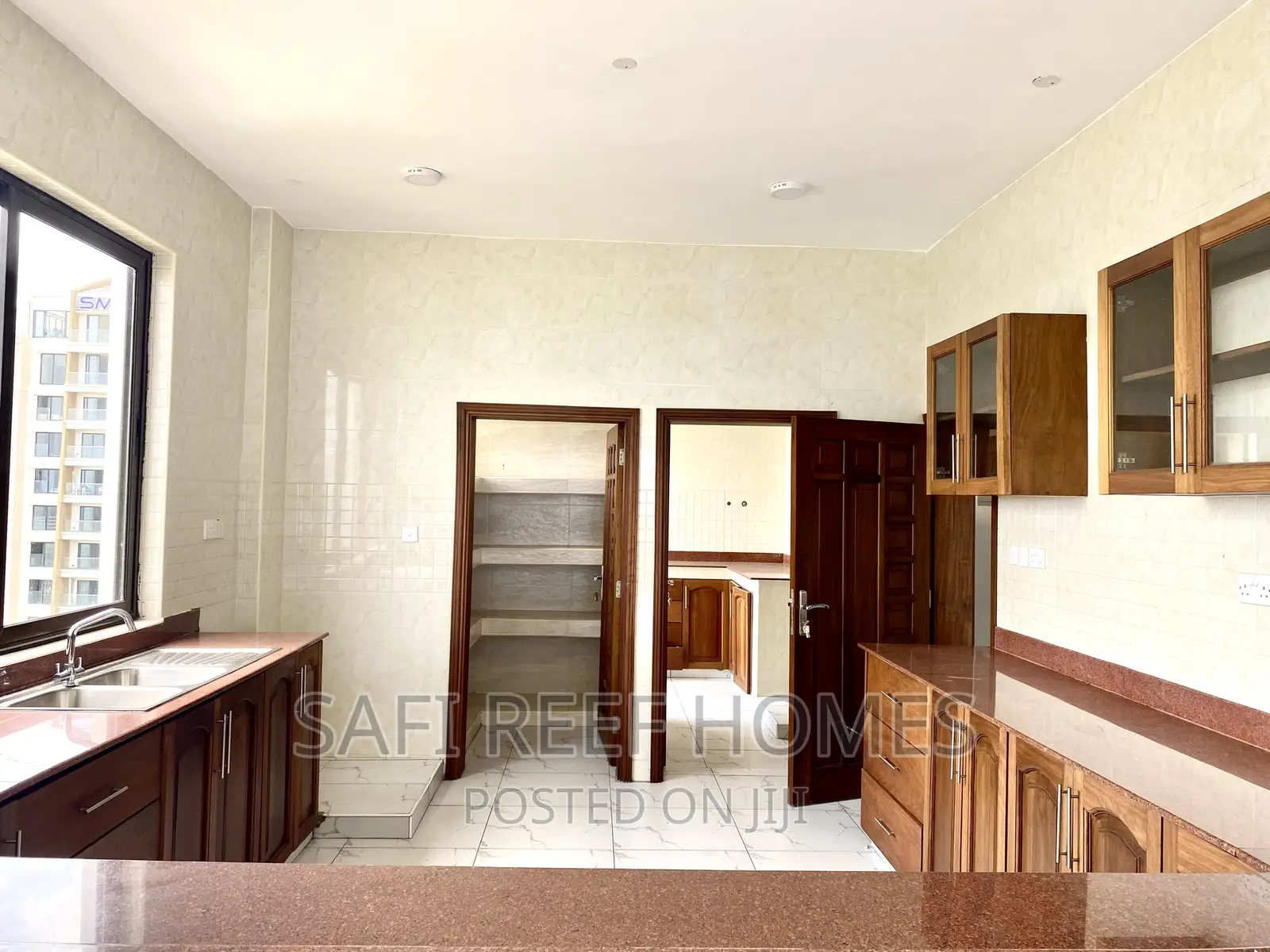 4bdrm Apartment in Kizingo for rent