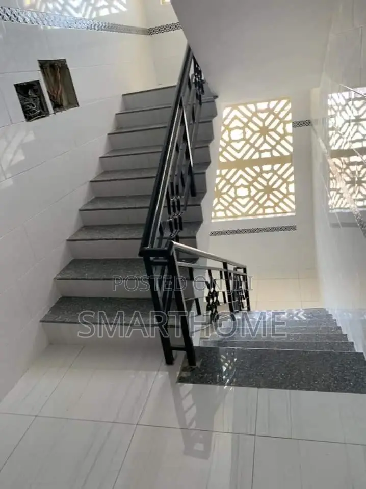 Airbnb South 2 Bedroom Available