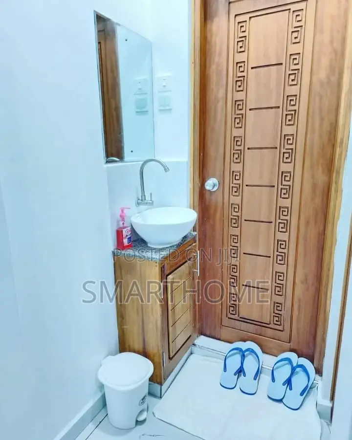 Airbnb South 2 Bedroom Available