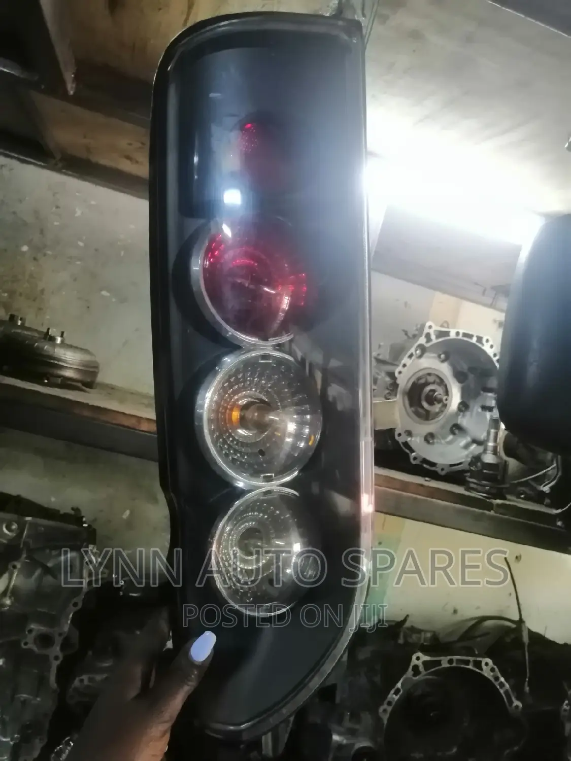 Toyota Hiace 7l New Model Rear Light