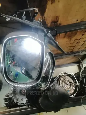 Toyota Hiace 7l Electric Side Mirror