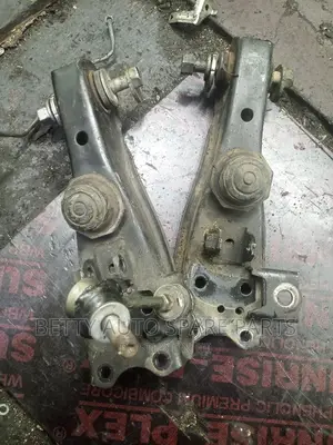 Toyota Hiace 7 L Lower Arm 2wd