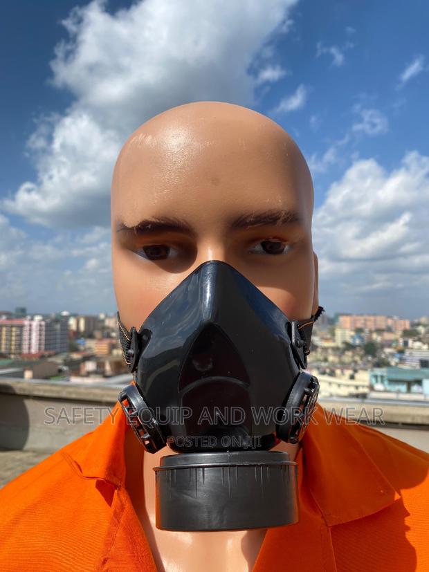 Single Nozzle Respirator Protective Safety Mask - main view