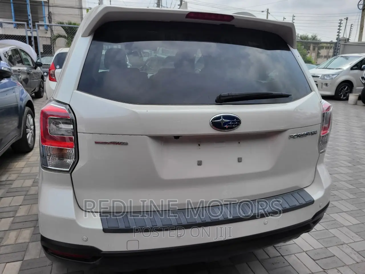 Subaru Forester 2.0XT Touring AWD 2017 White