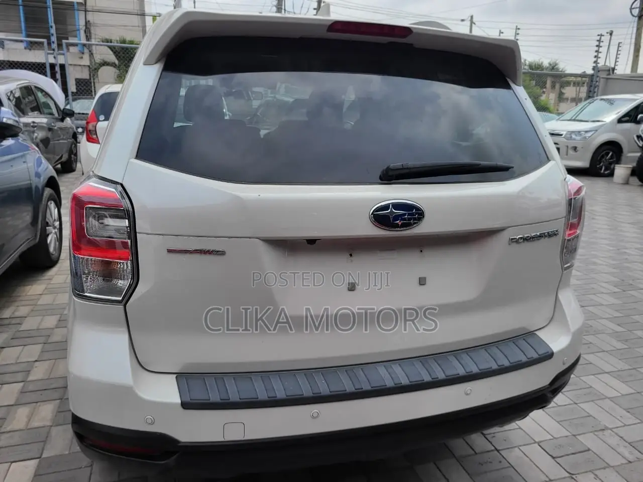 Subaru Forester 2.0XT Touring AWD 2017 White