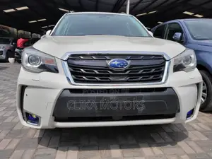 Subaru Forester 2.0XT Touring AWD 2017 White
