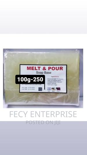 Melt and Pour Soap Base - thumbnail 2