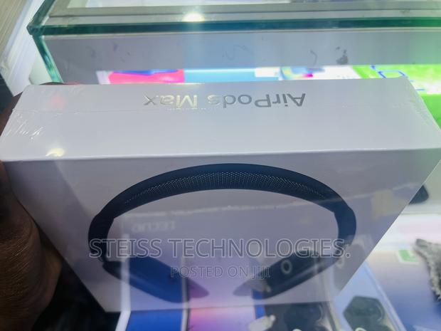 Apple Airpods-Max Wireless Headphones. - thumbnail 4