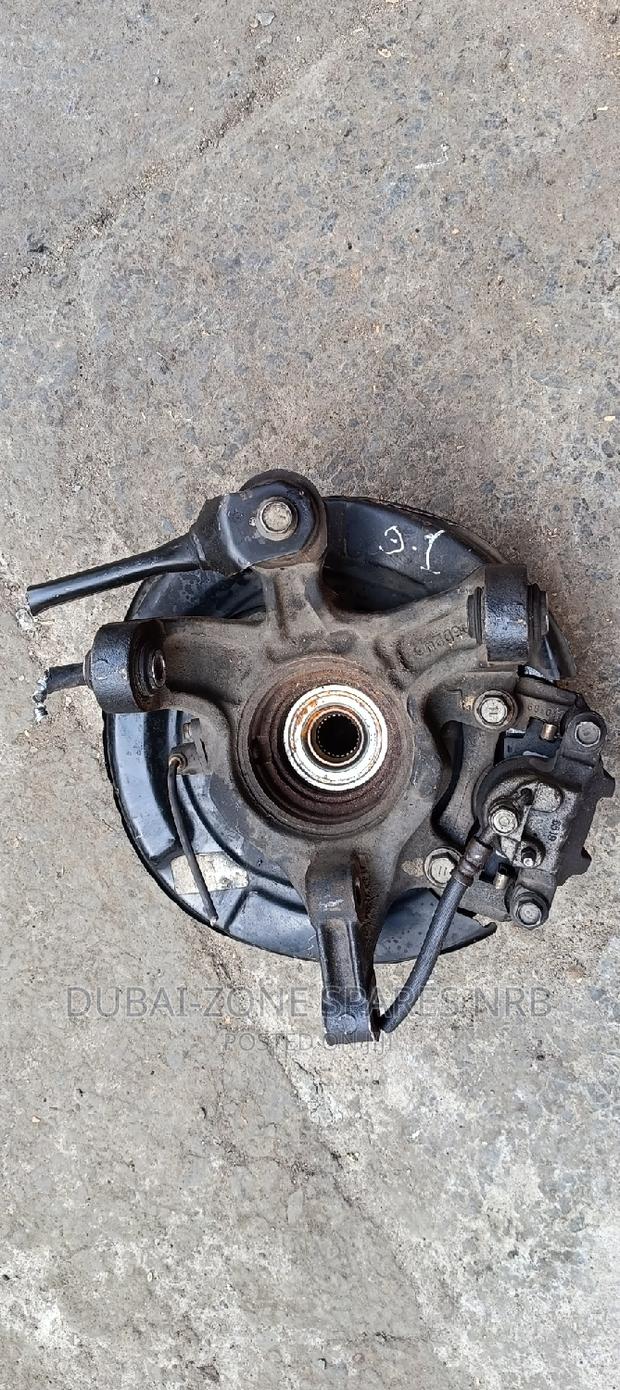 Kluger, Lexus, Harrier, EX Japan Rear Wheel Hubs Complete. - thumbnail 2