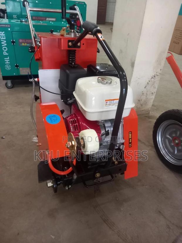 Honda Floor Cutter Available Now 60kgs