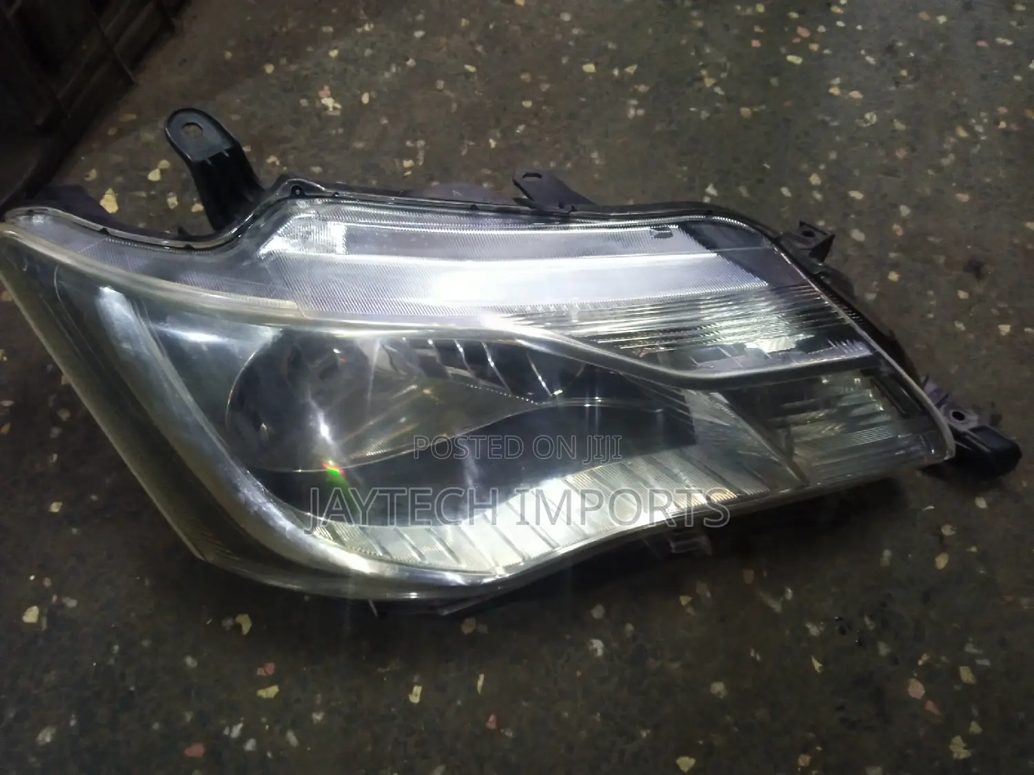 Fielder 161 LHS Headlight