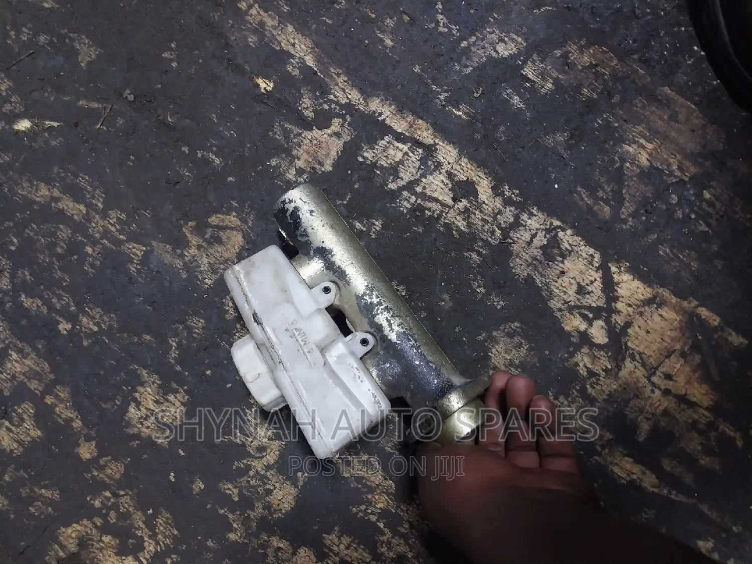 Brake Master Cylinder Only for Landrover Defender