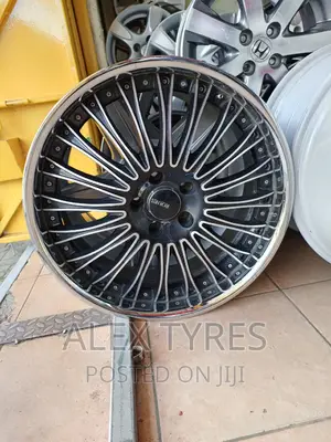 Size 20 Inches Harrier Vungurd Japan Rims Set