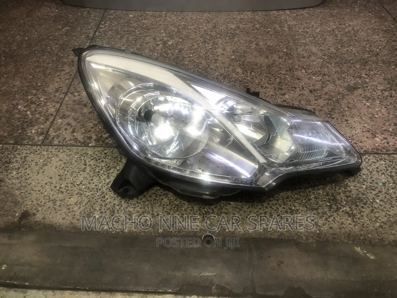 Citroen 2015 Headlight