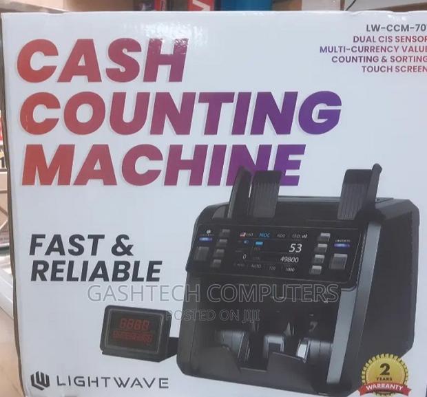 Lightwave 5 Magnetic Cash Counting Machine Black CCM- 701 - main view