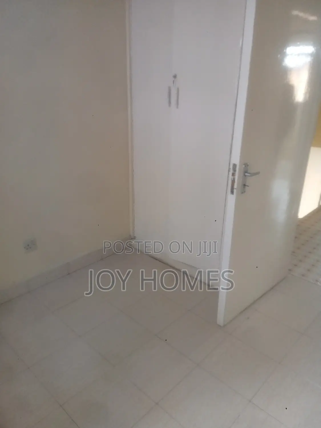 3bdrm Mansion in Nairobi West for rent