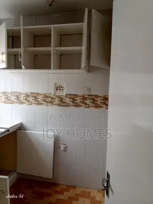 3bdrm Mansion in Nairobi West for rent