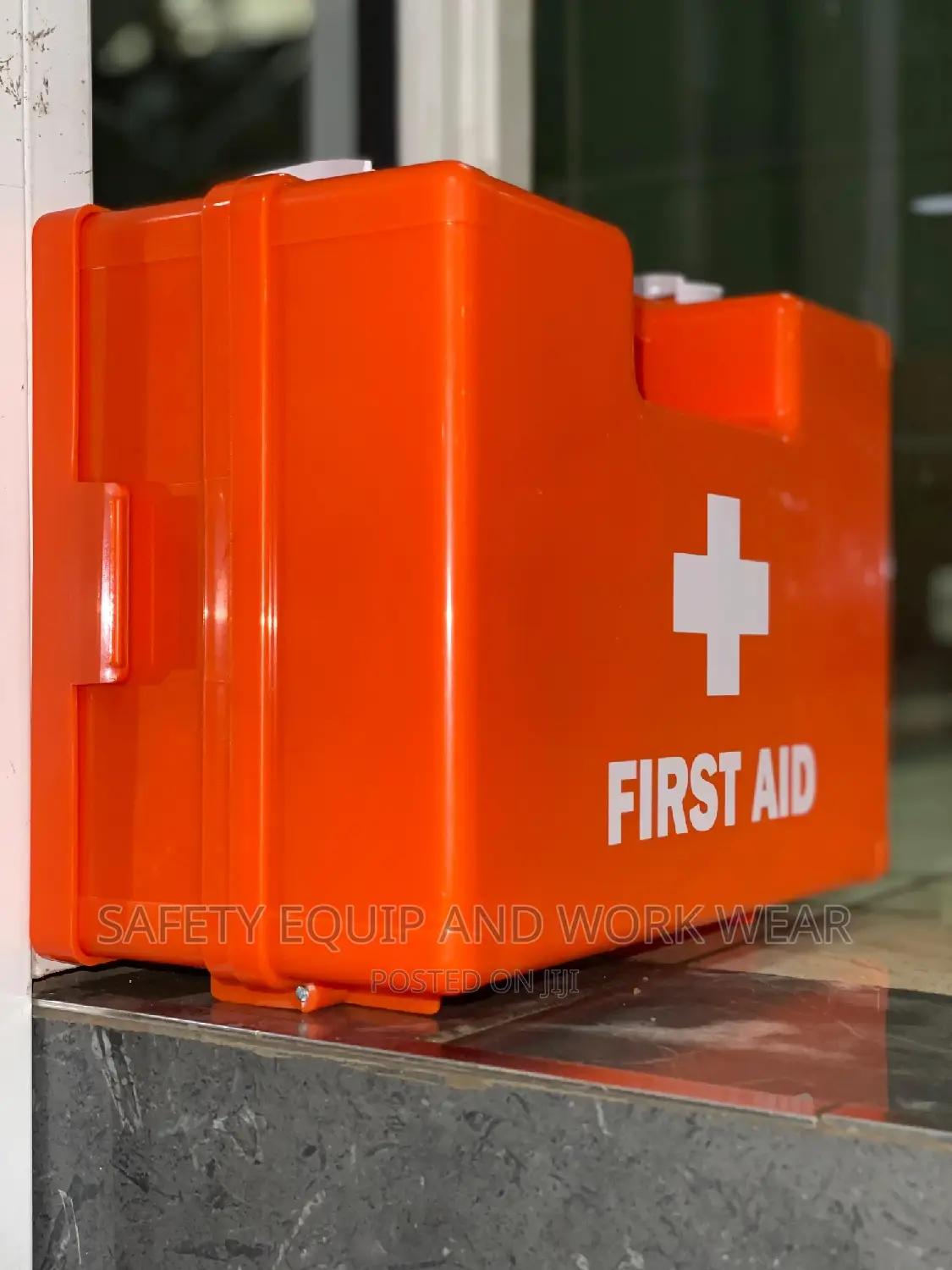 Emergency First-Aid Preparation/First Aid Kit