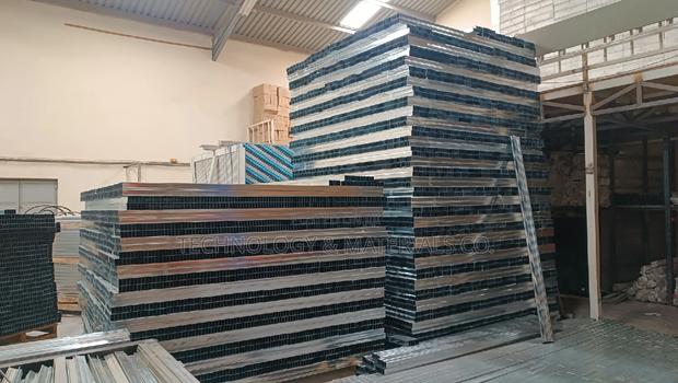 Studs/C-Channel[42mm- 2.6 Metres]