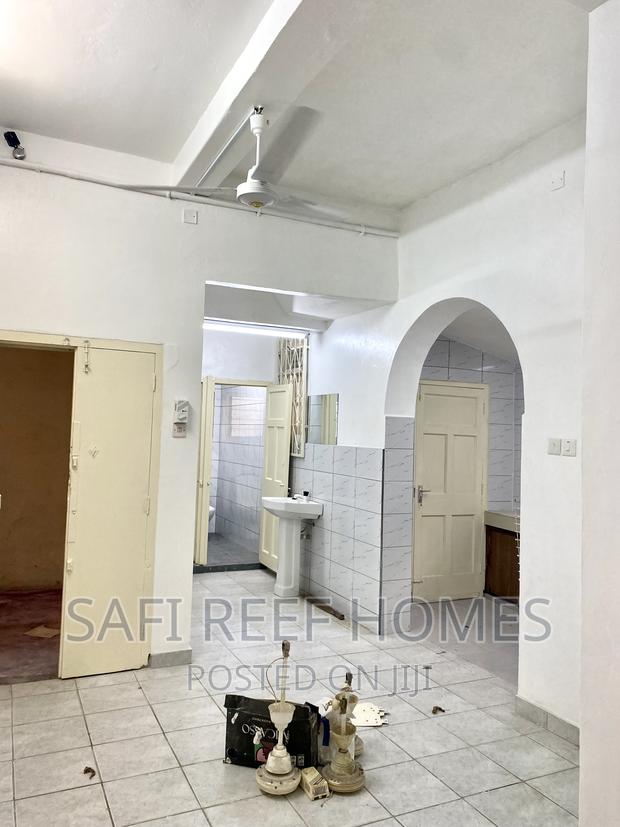 3bdrm Apartment in Ganjoni for rent - thumbnail 5