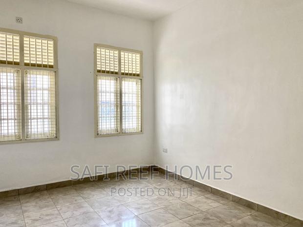 3bdrm Apartment in Ganjoni for rent - thumbnail 13
