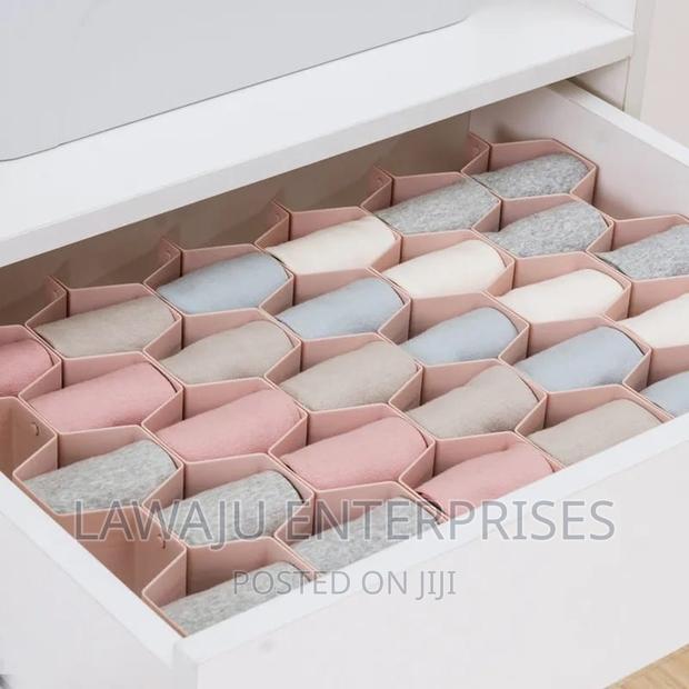 8 PC Honey Comb Drawer Divider - main view
