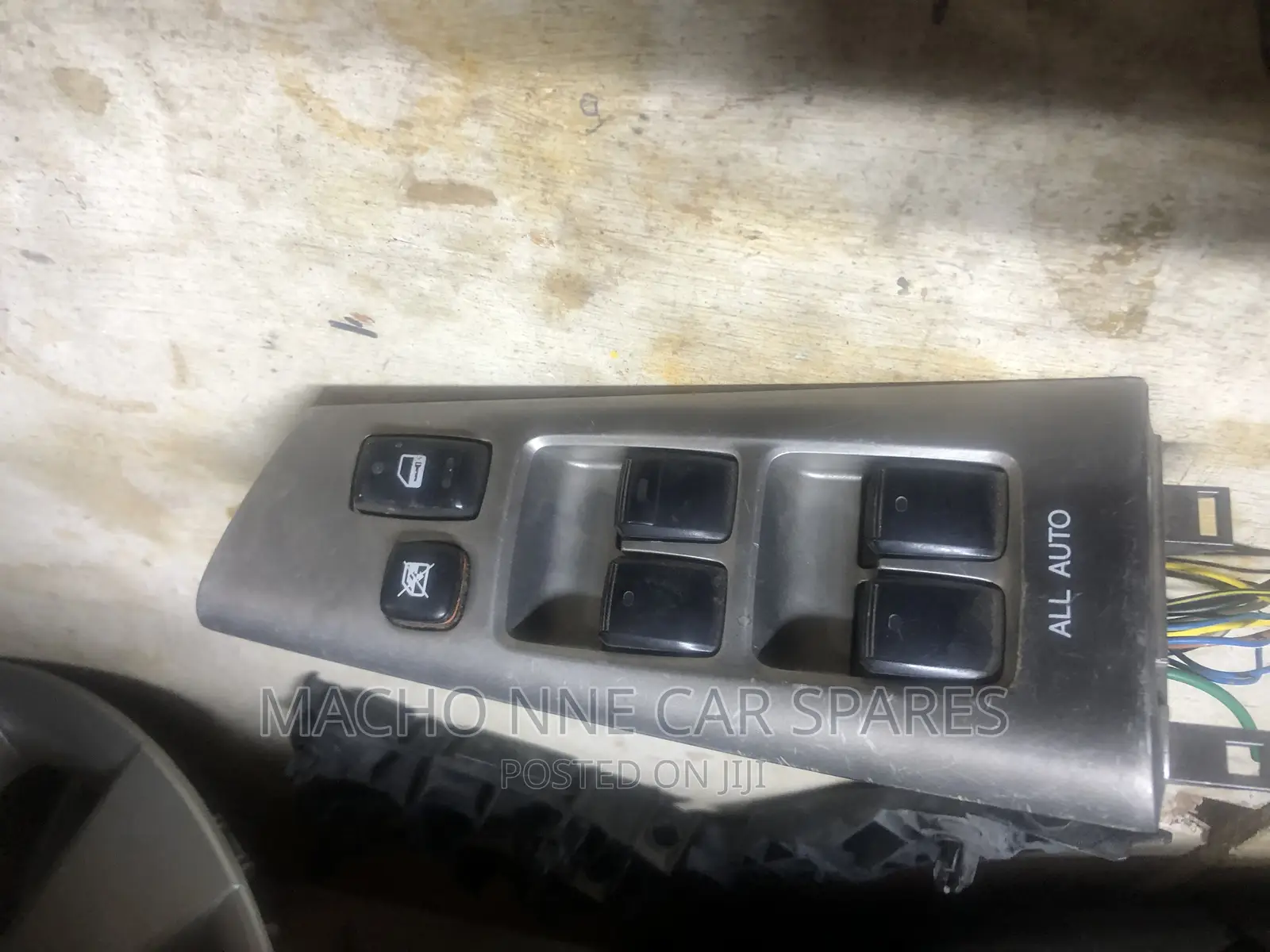 Toyota Fielder/Nze Main Switch