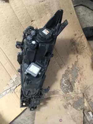 Mazda Axela 2014 Xenon Headlight
