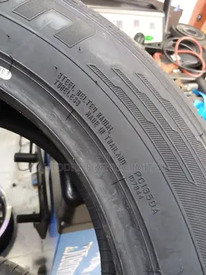 225/55r17 Falken Tyre