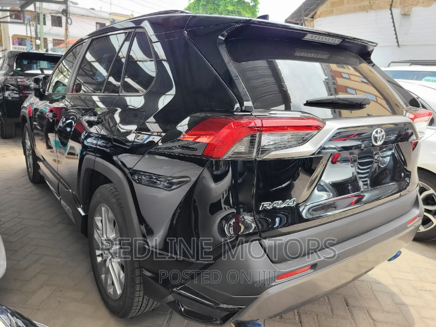 Toyota RAV4 LE AWD 2019 Matt Black