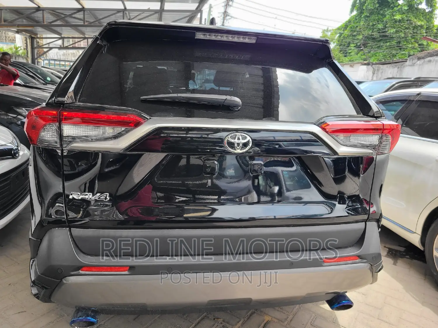 Toyota RAV4 LE AWD 2019 Matt Black