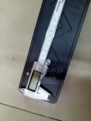 LCD Digital Caliper 0-150mm 6 "Stainless