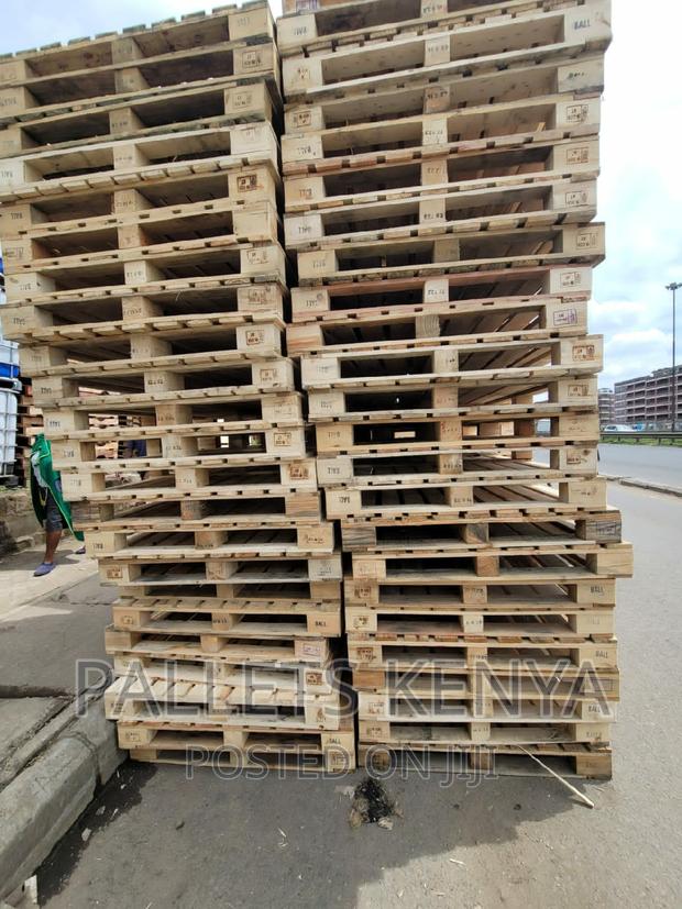 Wood Pallets- Heavy Duty Pallets. (OV05)