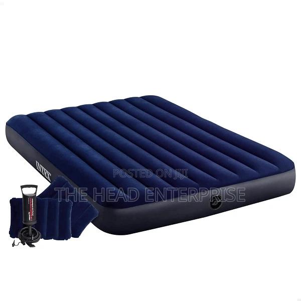 Air Mattress Sizeable and Ease to Use - main view