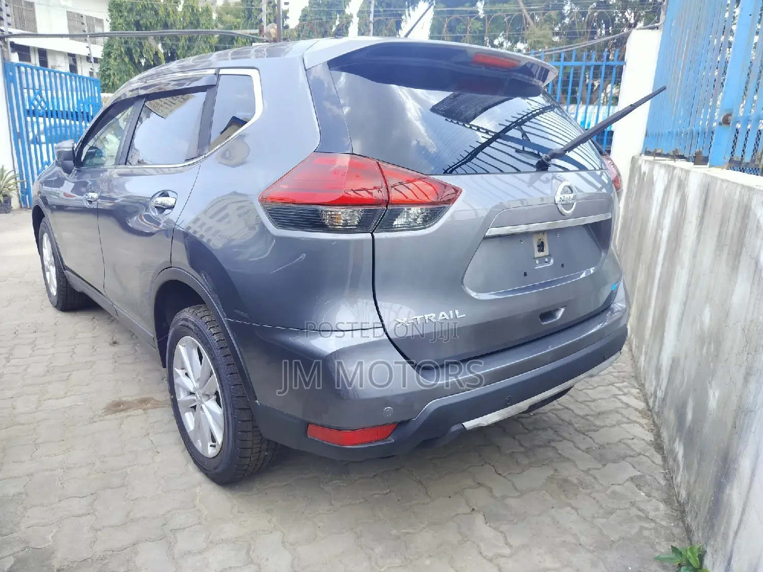 Nissan X-Trail 2016 Gray
