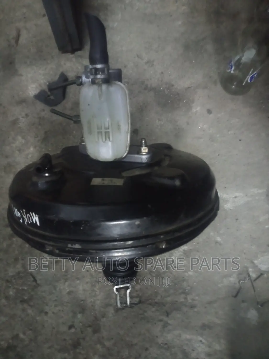 Toyota Noah Booster