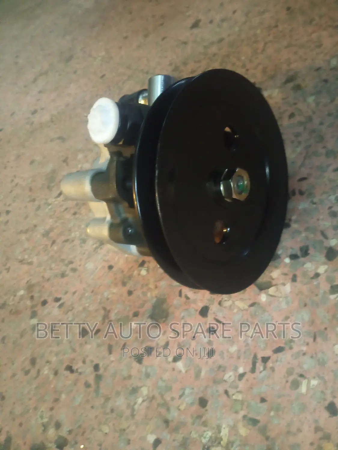 Toyota Hiace 7 L Steering Pump or Cartilage