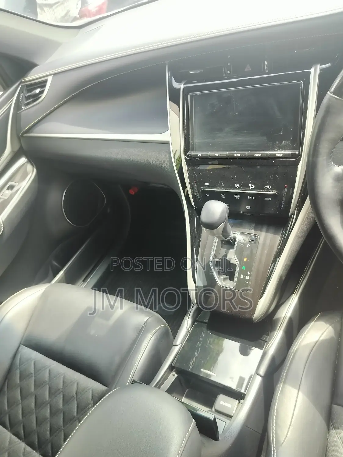 Toyota Harrier 2017 Silver