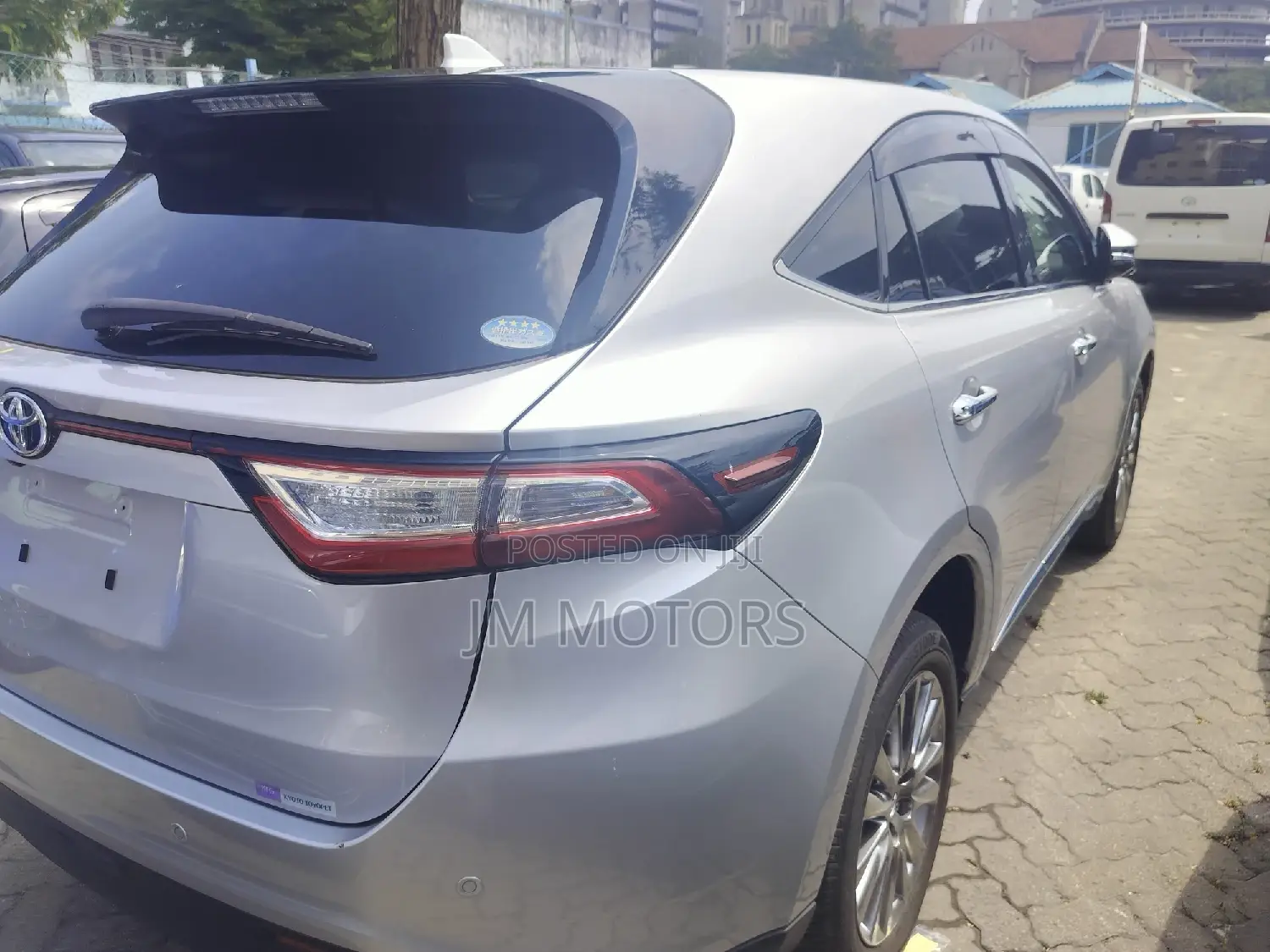 Toyota Harrier 2017 Silver