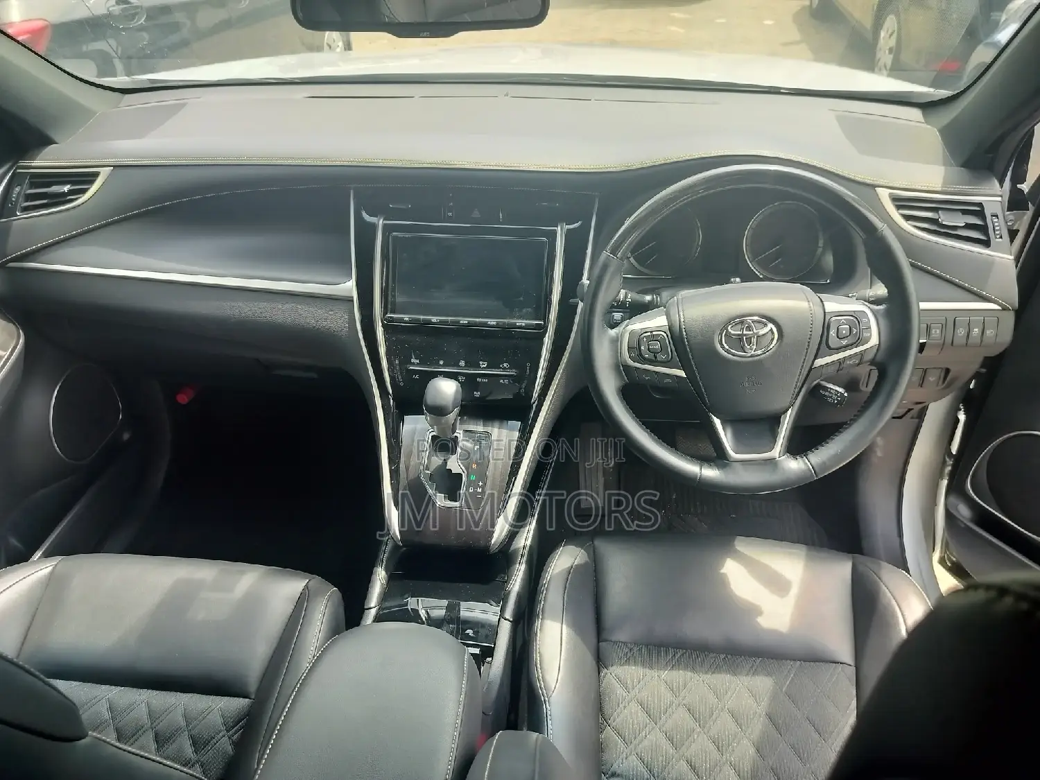 Toyota Harrier 2017 Silver