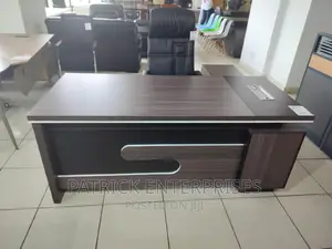 Executive Imported Morden Office Desk 2mtrs