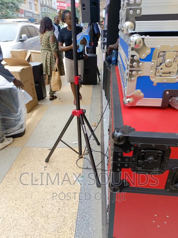 Speaker Stand Strong - main view