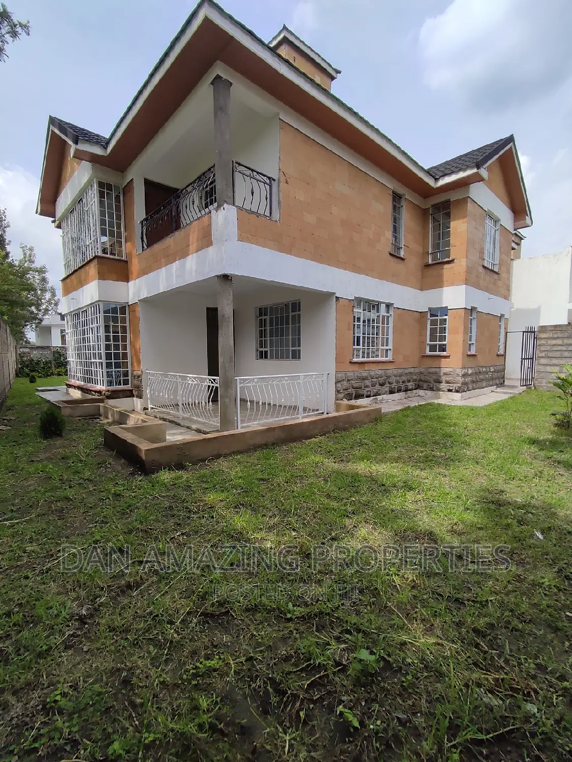 4bdrm Maisonette in Plus 2 Dsq, Rimpa for sale
