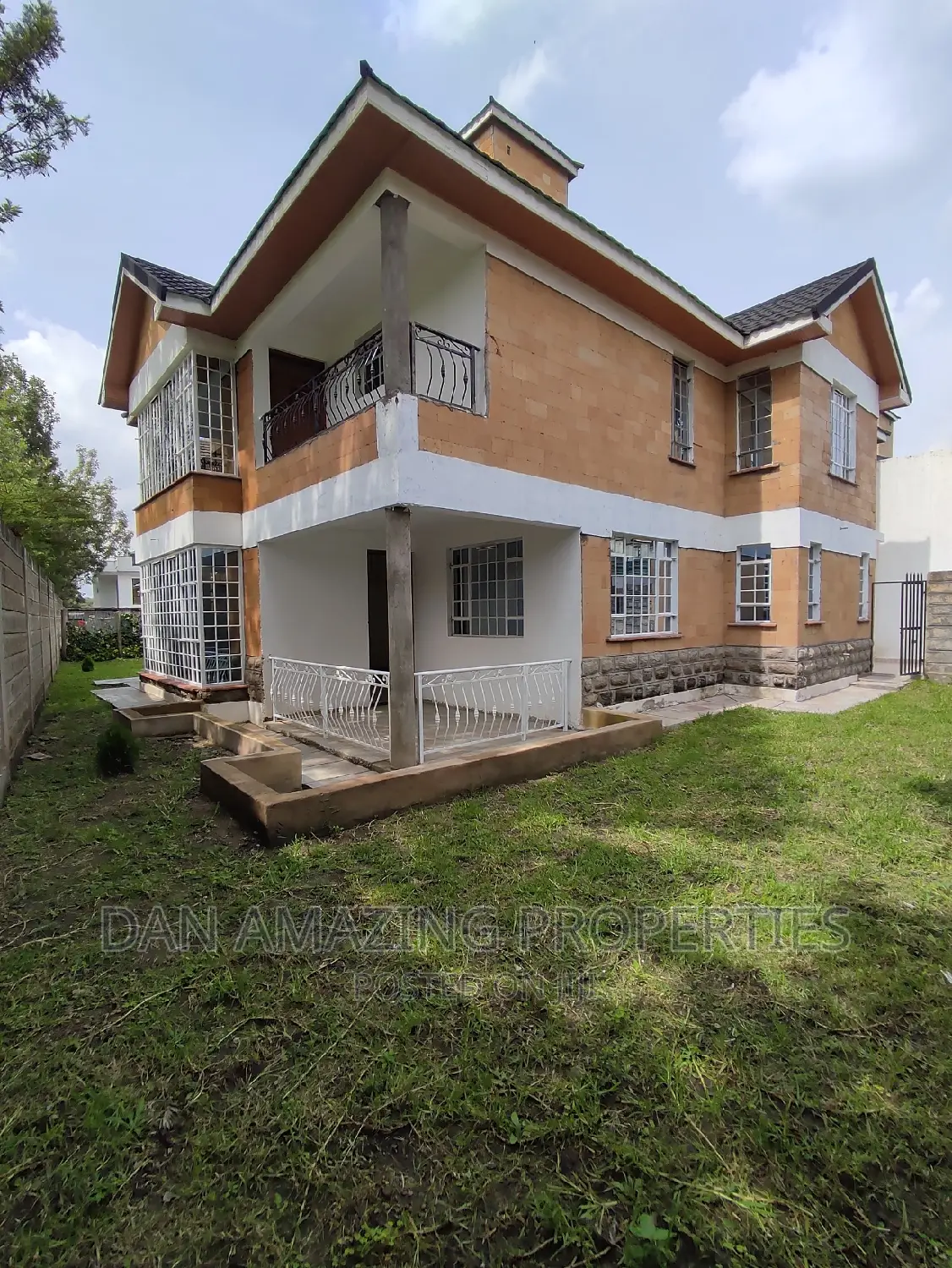 4bdrm Maisonette in Plus 2 Dsq, Rimpa for sale