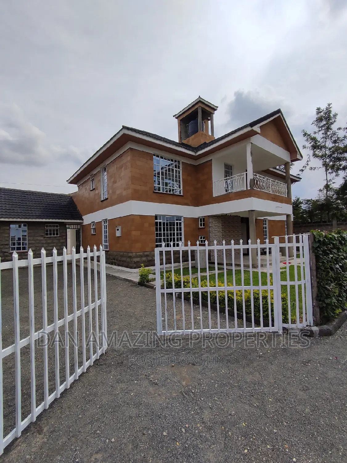 4bdrm Maisonette in Plus 2 Dsq, Rimpa for sale